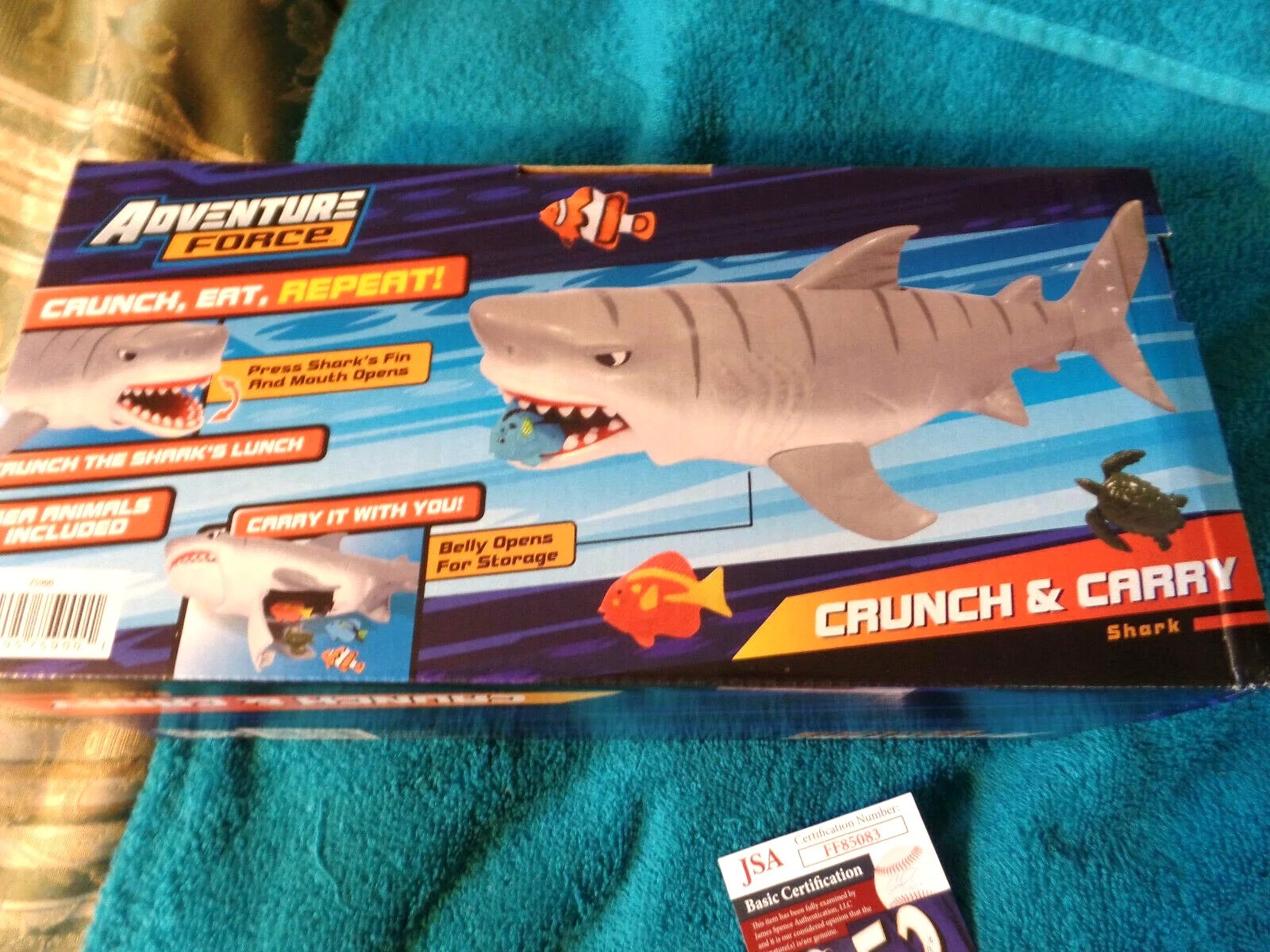 Susan Backlinie — 1ST VICTIM Susan Backlinie Autograph JSA on UNUSED Signed JAWS Toy Action Shark, image 2