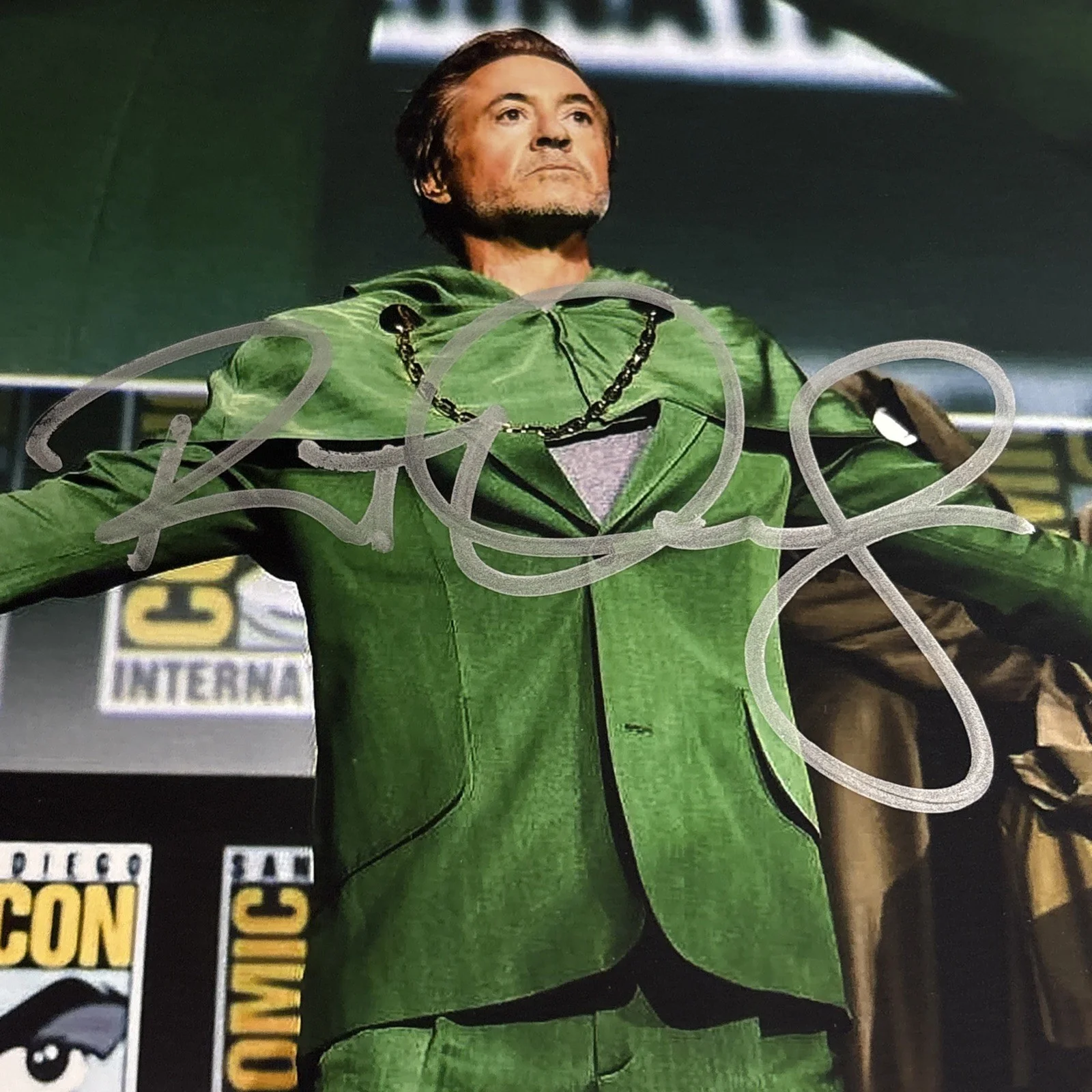 Robert Downey Jr — Robert Downey Jr Signed 8x10 Photo Doctor Doom Pro-Cert COA PC484605, изображение 2