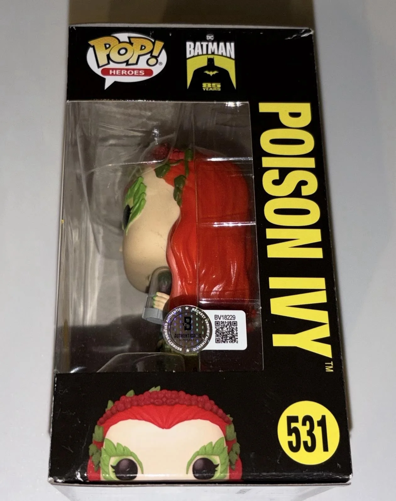 Uma Thurman Signed Poison Ivy Funko BAS Beckett Batman, изображение 3