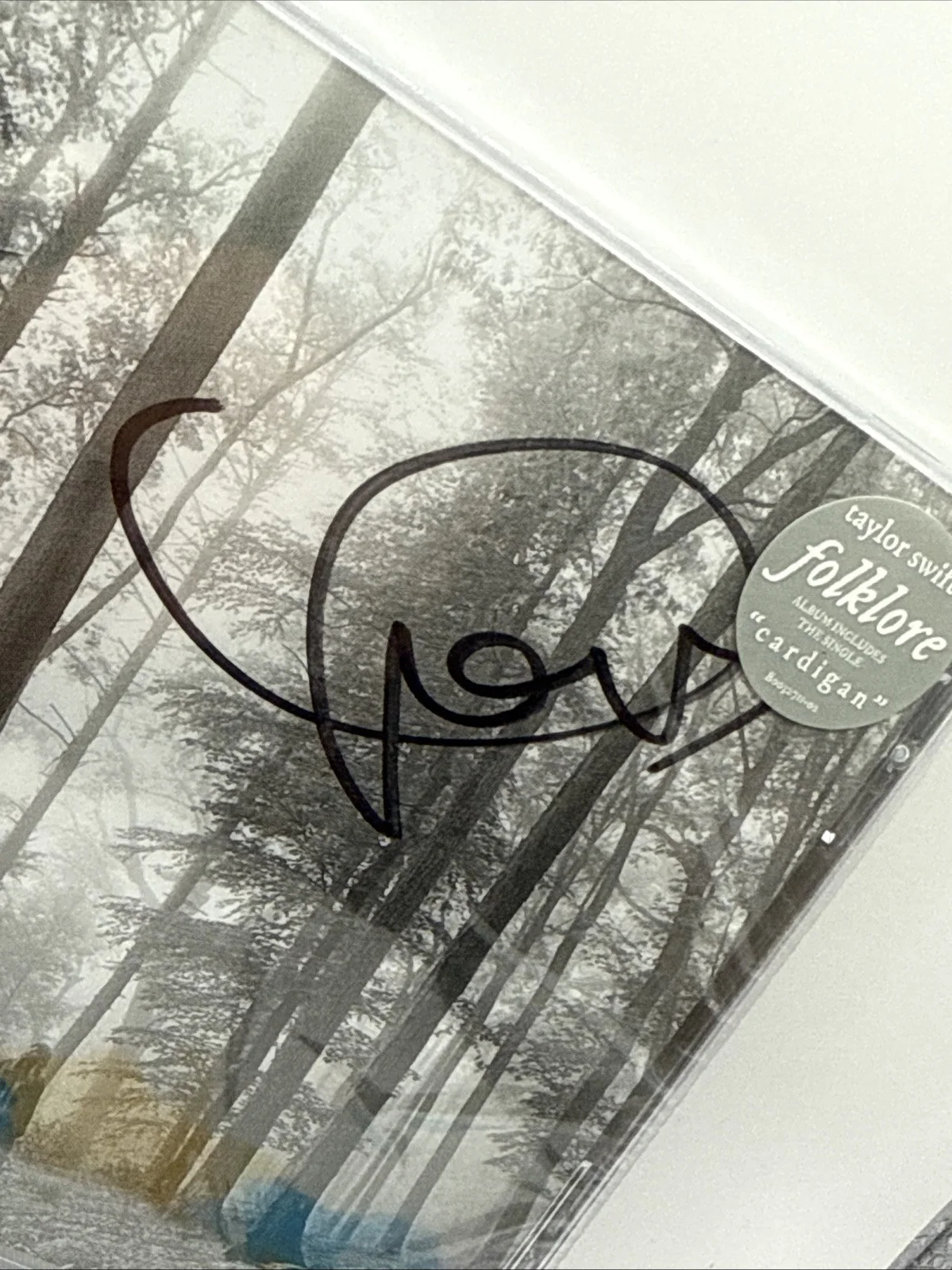 Taylor Swift Folklore SIGNED Dorito Heart CD Authentic Autograph New Sealed Read, image 2