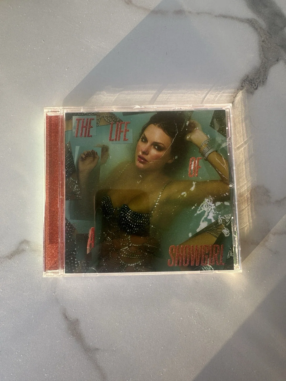 Signed Taylor Swift CD – The Life Of A Showgirl (Photo #4), изображение 3