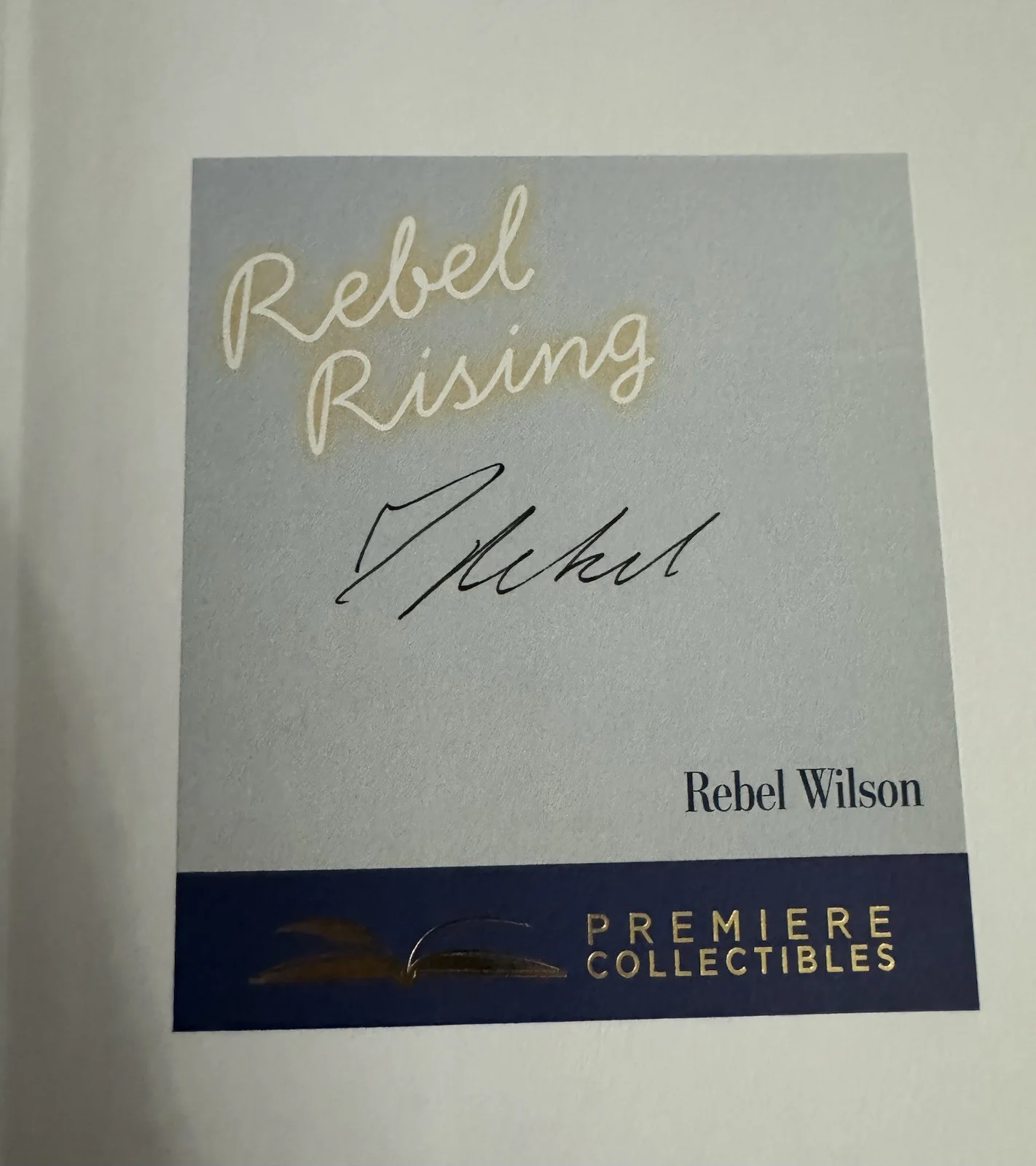 Rebel Wilson — Rebel Wilson Signed Memoir 'Rebel Rising' Book Premiere Collectibles COA, изображение 2