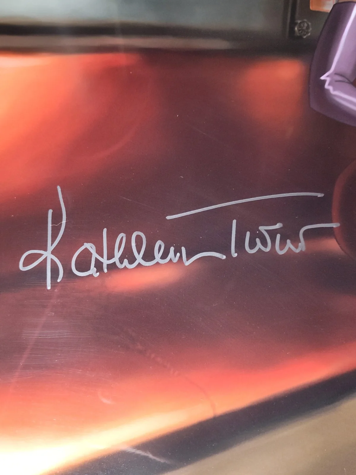 Kathleen Turner — Who Framed Roger Rabbit (Jessica Rabbit) Kathleen Turner Signed 16x20 With COA, image 2