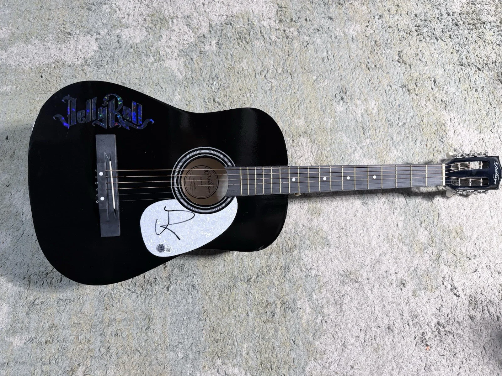 JELLY ROLL SIGNED ACOUSTIC BLACK COUNTRY GUITAR BECKETT COA SON OF A SINNER WWE, изображение 2