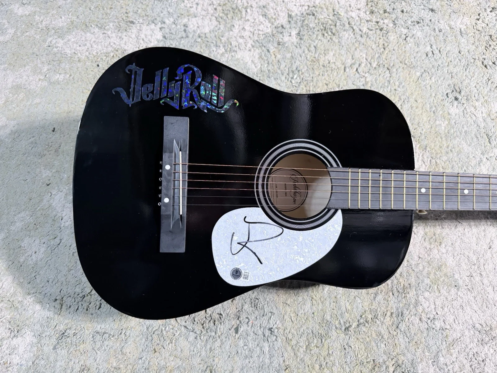 JELLY ROLL SIGNED ACOUSTIC BLACK COUNTRY GUITAR BECKETT COA SON OF A SINNER WWE, изображение 3