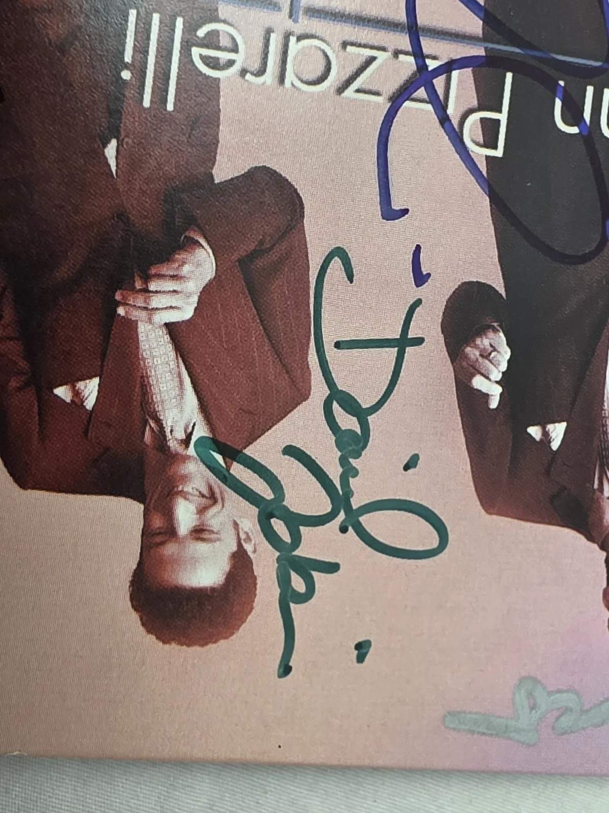 Multi Autographed CD - John Pizzarelli Bossa Nove 2004 - 5 Autographs, image 5