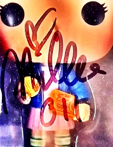 Millie Bobby Brown — Millie Bobby Brown Signed 11 Stranger Things Funko Pop 421 Slabbed PSA Authentic, изображение 3