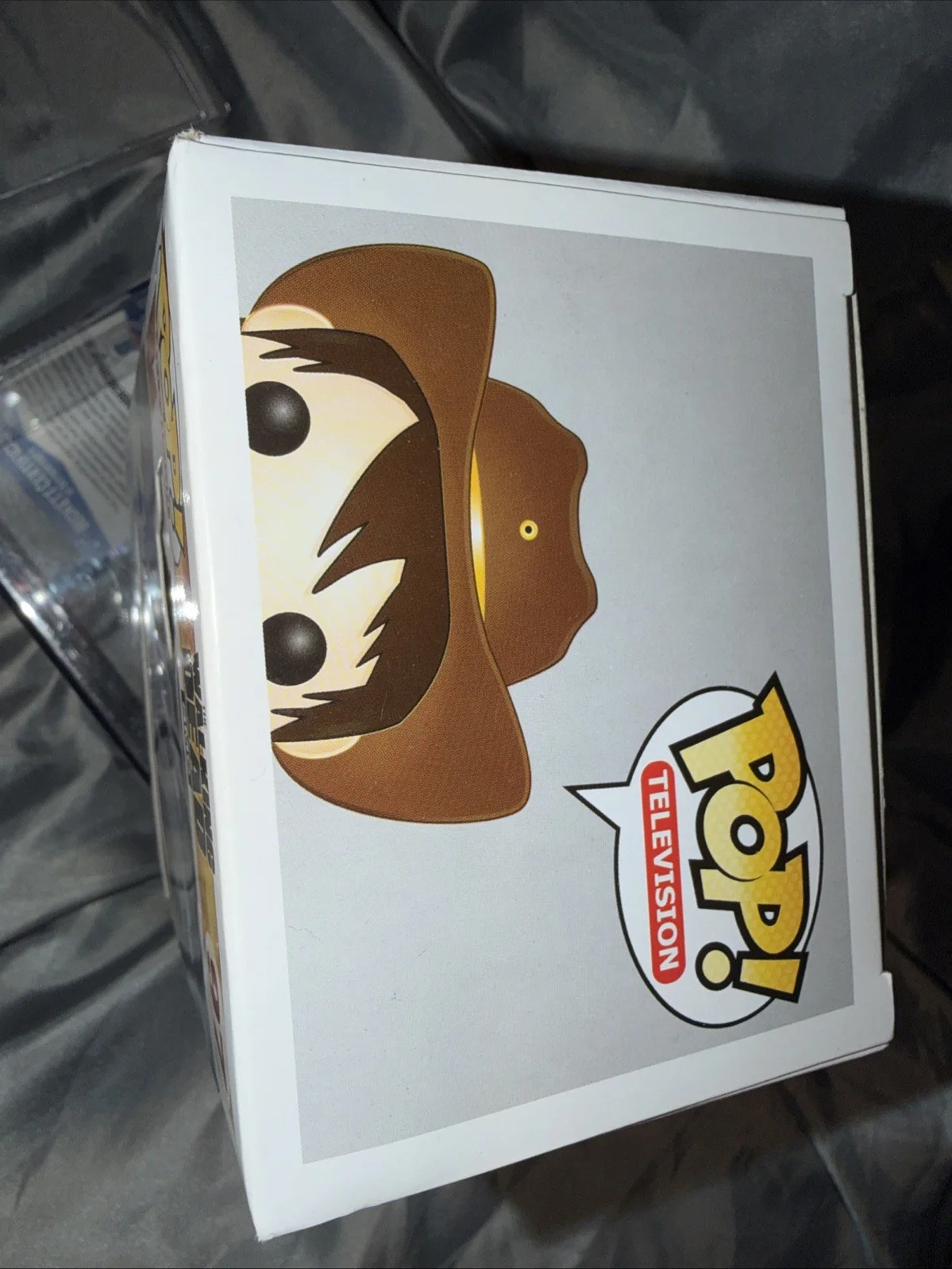Chandler Riggs — Chandler Riggs ‘The Walking Dead’ Signed Funko Pop ‘Carl Grimes’ #97 Beckett, image 2
