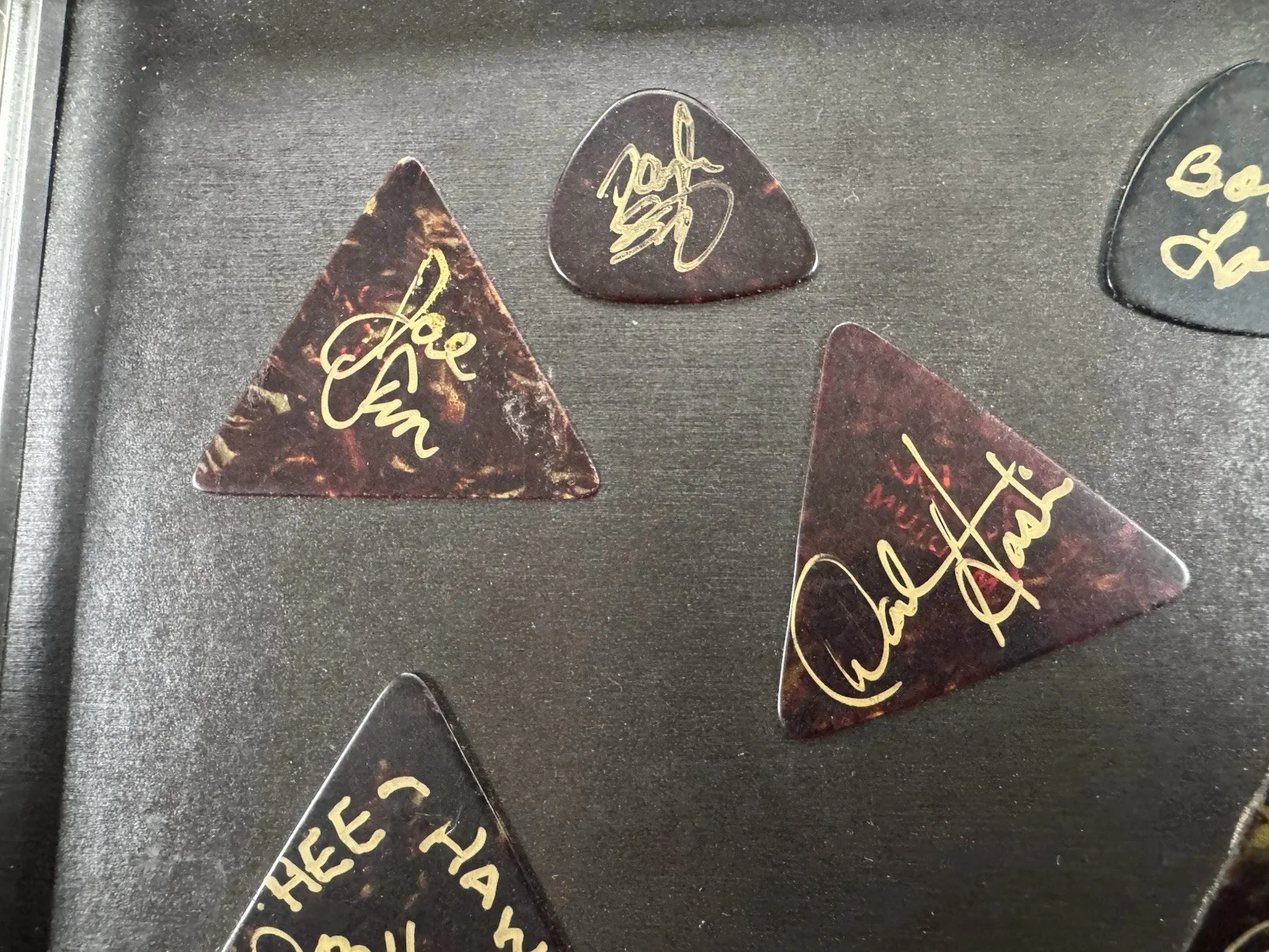 (18) Hee Haw Country Music TV Show Autograph Guitar Pick Lot, изображение 2