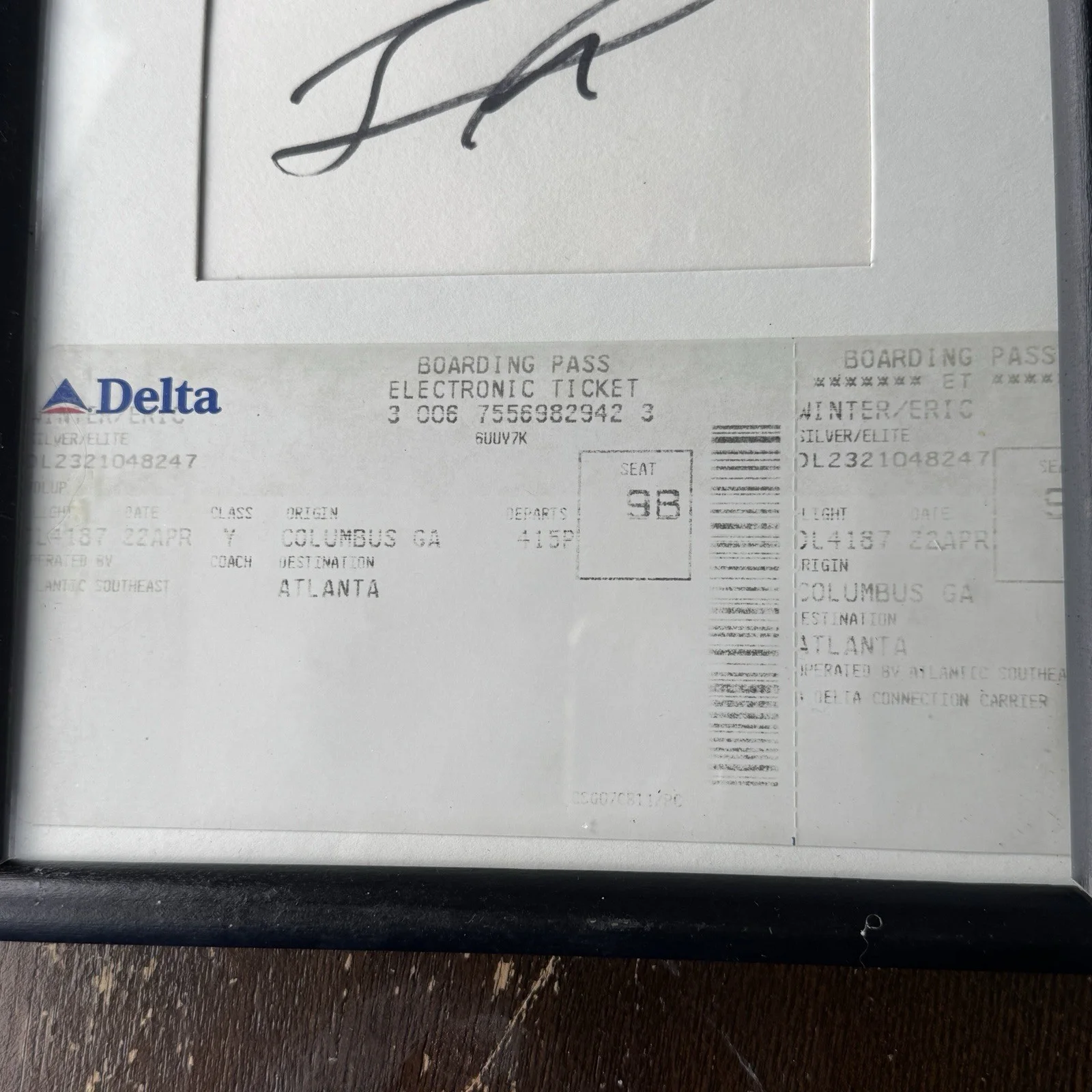 Eric Winter Autograph Days Of Our Lives Signed Index Card Glass Panel Wood Frame, изображение 4