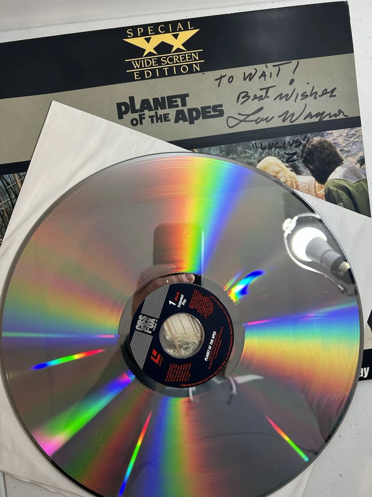 Lou Wagner — Signed Lou Wagner Planet of The Apes LaserDisc 1968 Lucius Autograph Film Movie, изображение 5