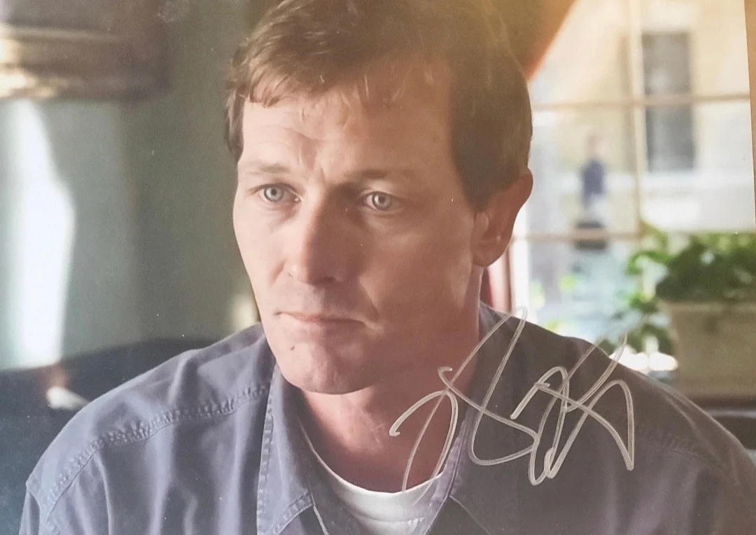 Robert Patrick — ROBERT PATRICK SIGNED AUTOGRAPHED PHOTO THE FACULTY MOVIE 8X10 COA