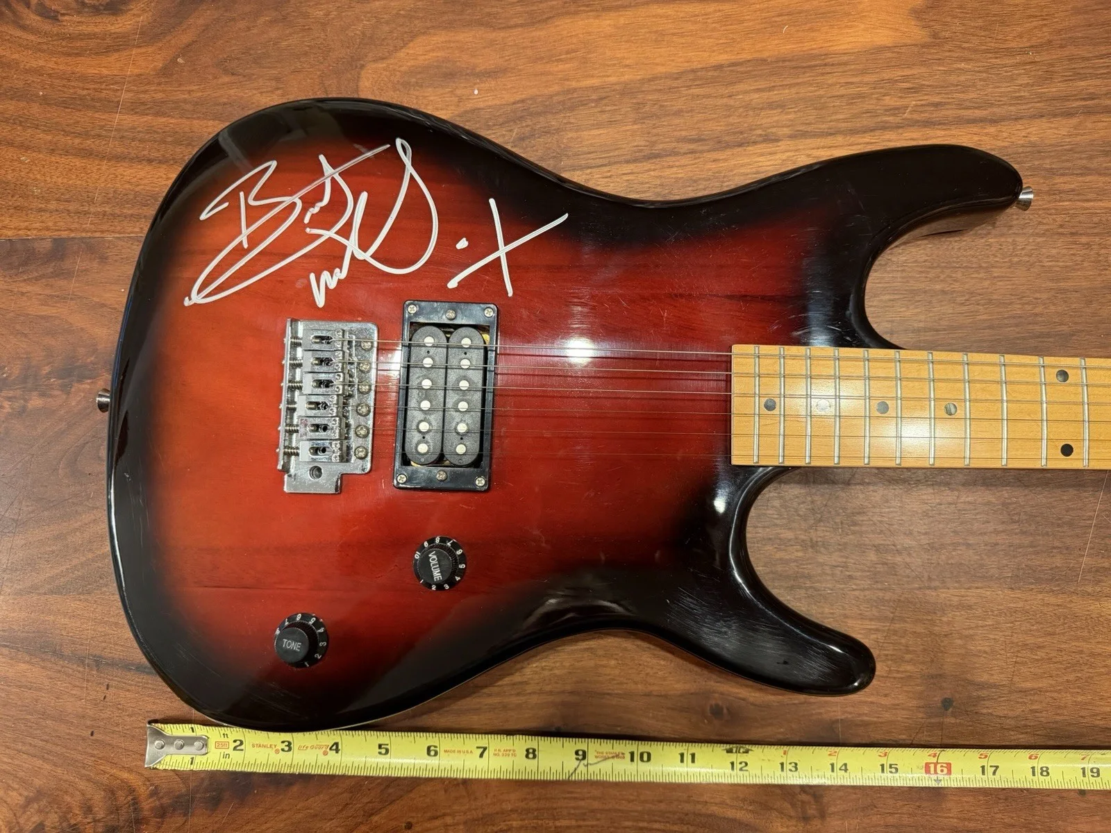 Brett Michaels Signed Viper Electric Guitar Hard Rock Casino Please Read, image 2