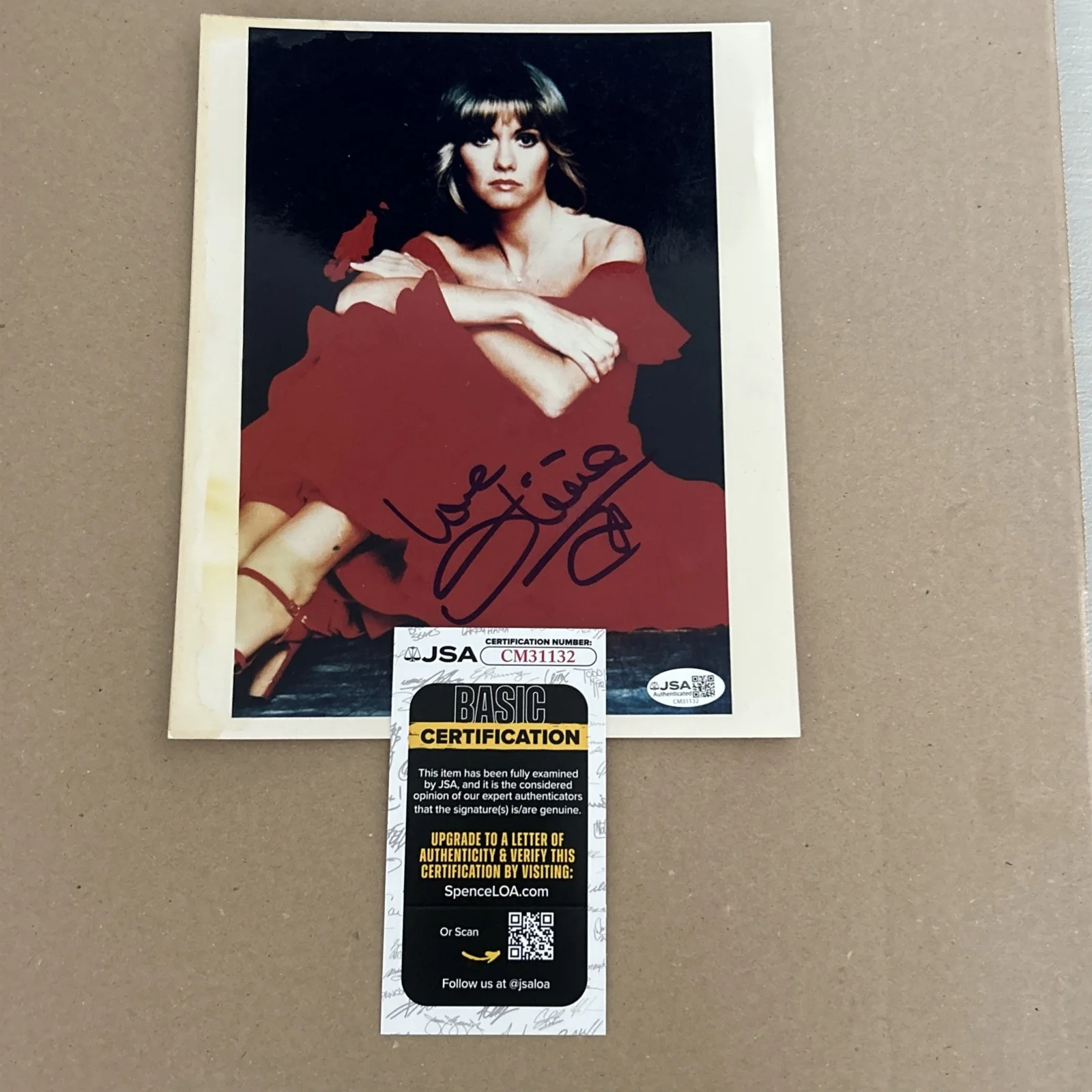 Olivia Newton John — Olivia Newton John Signed "LOVE OLIVIA" In-Person 8x10 Photo with JSA COA, изображение 5