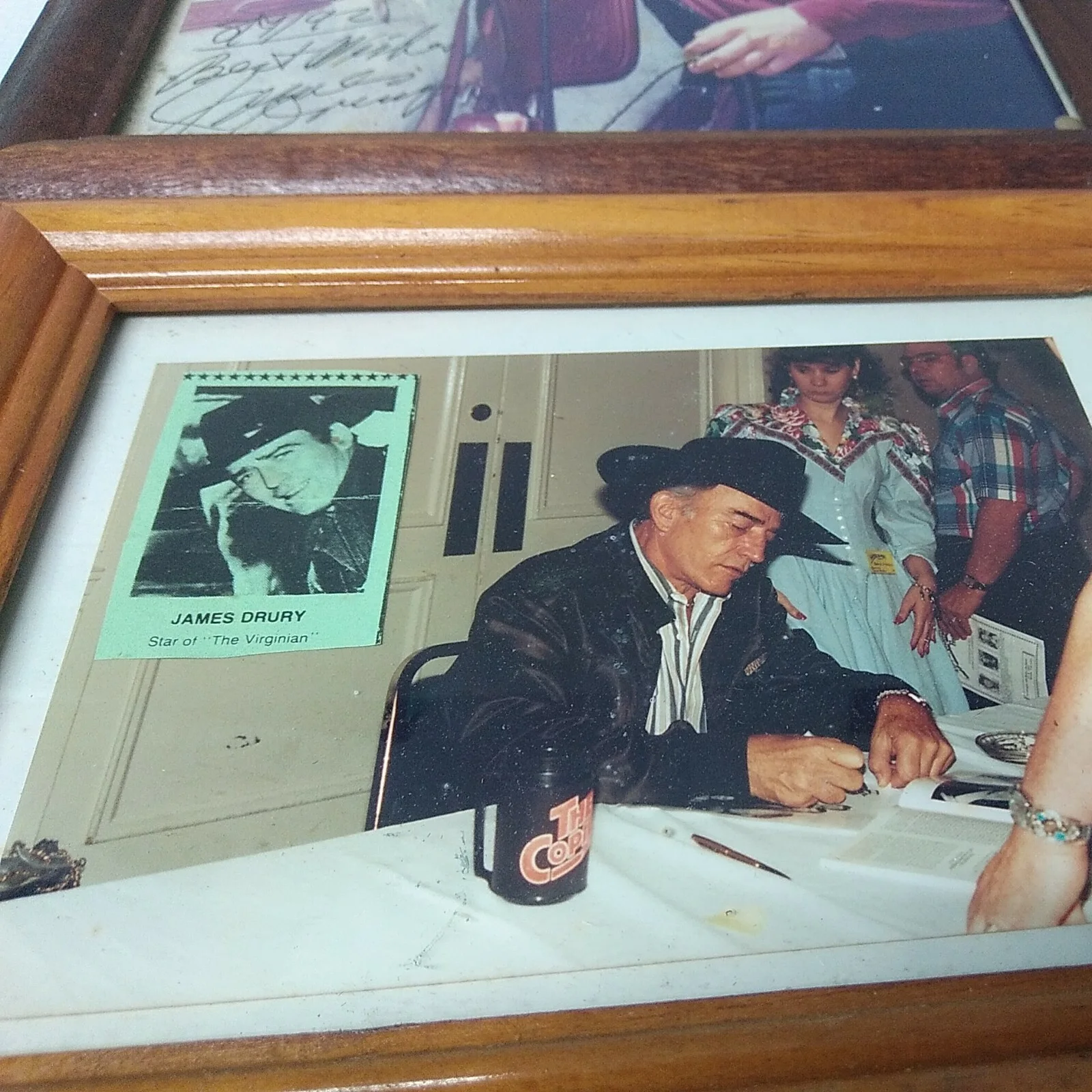 James Drury — Autographed James Drury 8x10 Signed in Person on 8/7/92 w In Person photo of, изображение 4