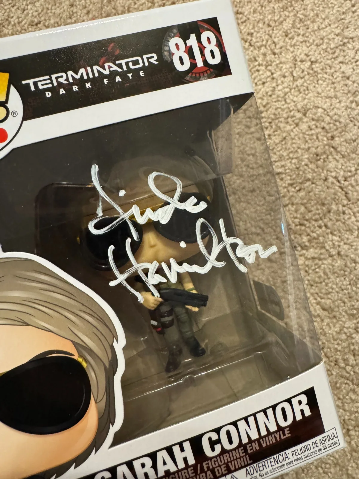 Linda Hamilton Signed Sarah Connor Terminator Funko Pop 818 SWAU COA WS, изображение 2