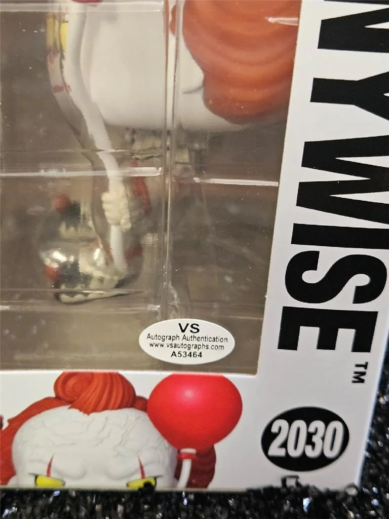 BILL SKARSDARD — BILL SKARSGARD SIGNED FUNKO POP! HOROR MOVIE 2030 IT PENNYWISE FIGURE WITH COA, изображение 3