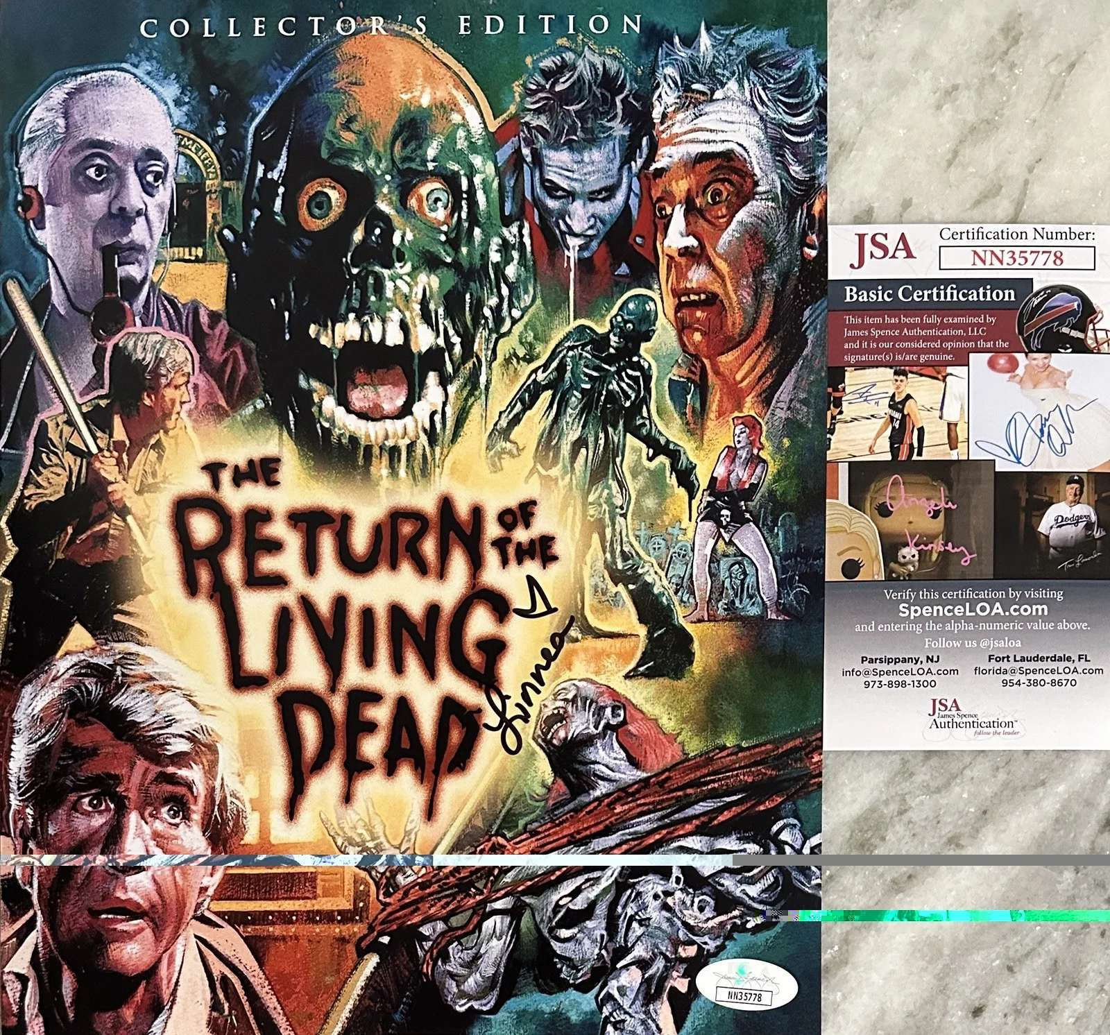 Linnea Quigley — LINNEA QUIGLEY Signed Autographed 8x10 Photo..RETURN OF THE LIVING DEAD..JSA COA