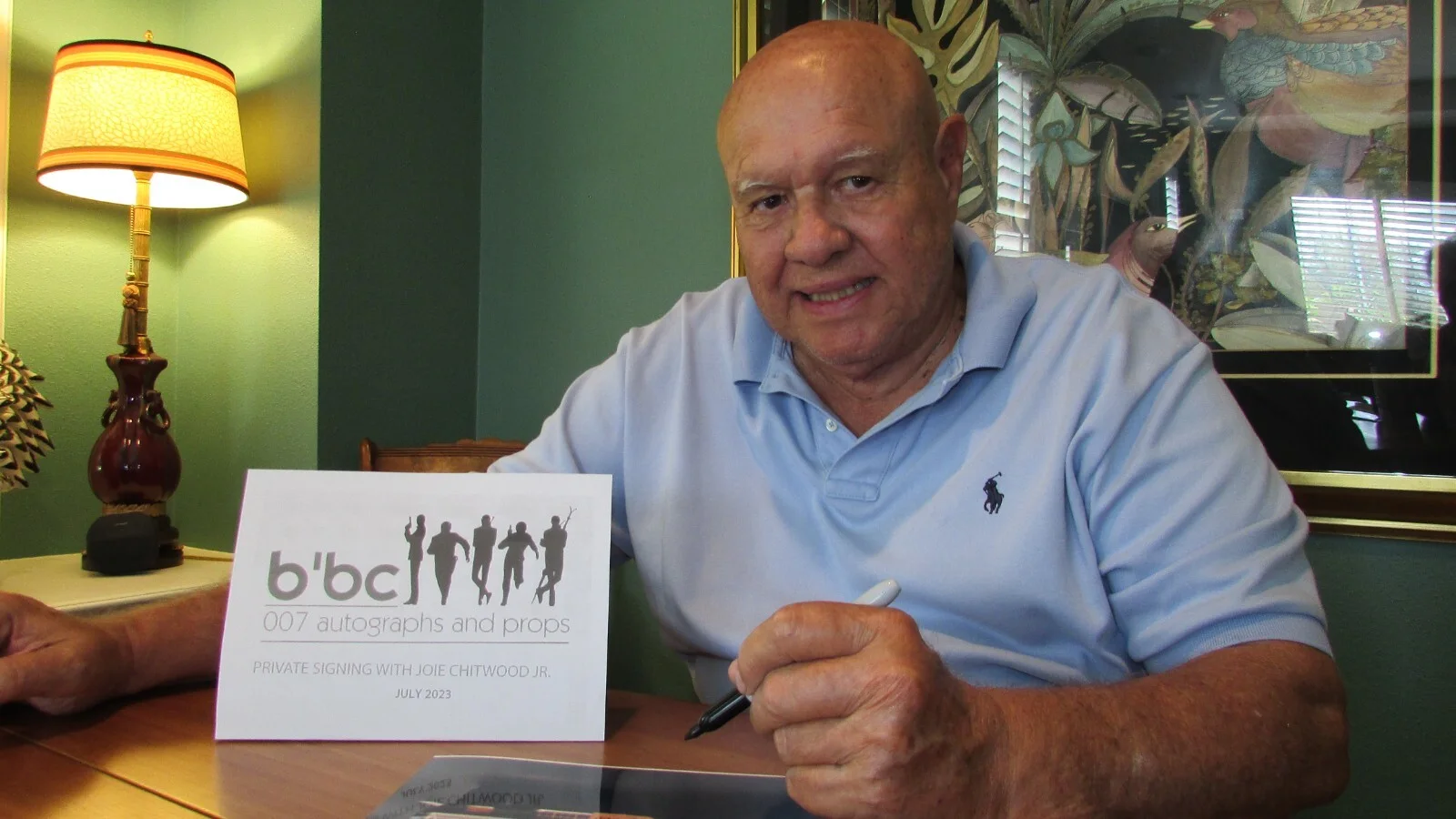 JOIE CHITWOOD JR 007 JAMES BOND OFFICIAL b'bc SIGNING AUTOGRAPH LIVE AND LET DIE, изображение 3