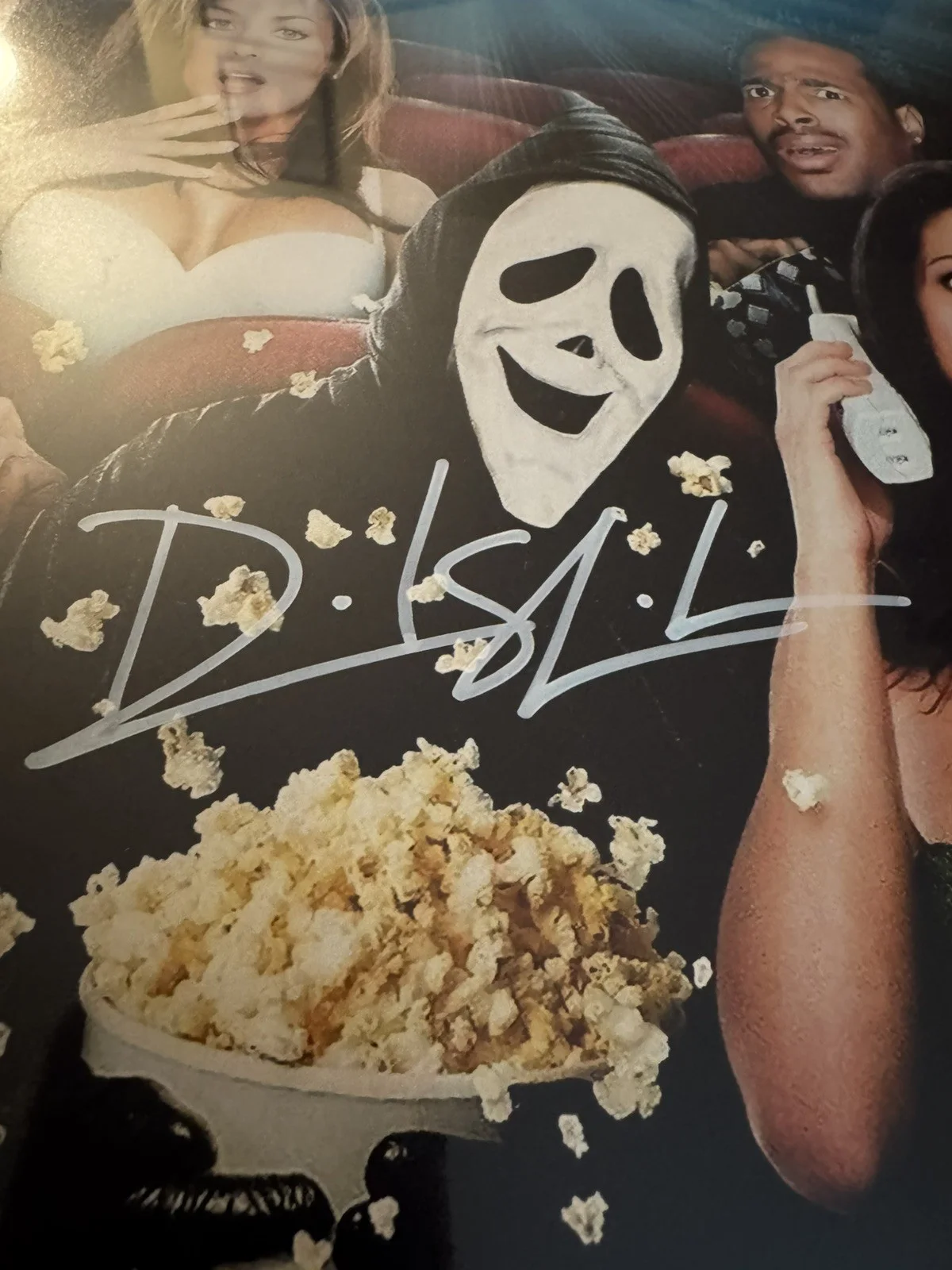 Dave Sheridan — Dave Sheridan Signed Scary Movie Doofy Ghostface 11x17 Photo OCCM, image 2