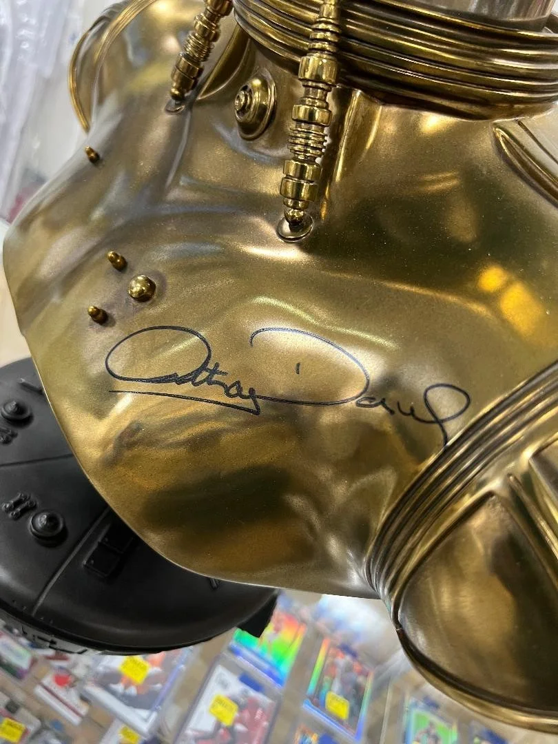 Anthony Daniels — PSA/DNA Authentic Anthony Daniels Autograph Life Size Star Wars C-3PO Bust /750, изображение 2
