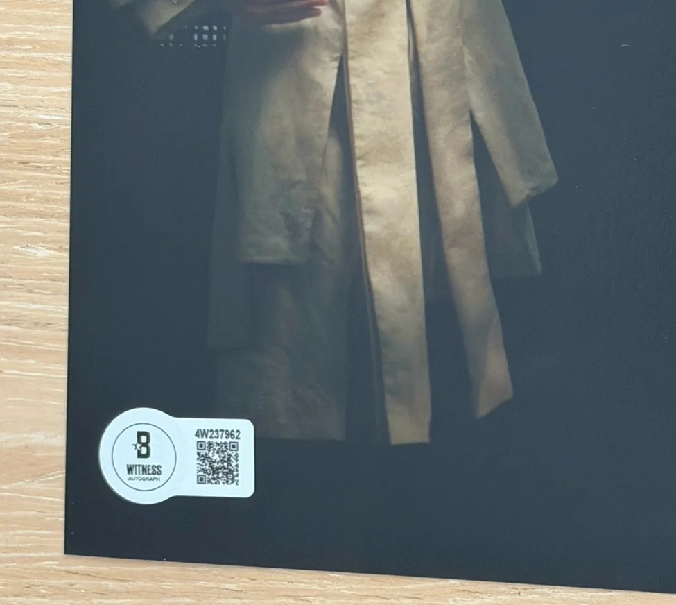 Benedict Cumberbatch — BENEDICT CUMBERBATCH SIGNED DR. STRANGE MARVEL 8X10 PHOTO BECKETT BAS 3, image 2