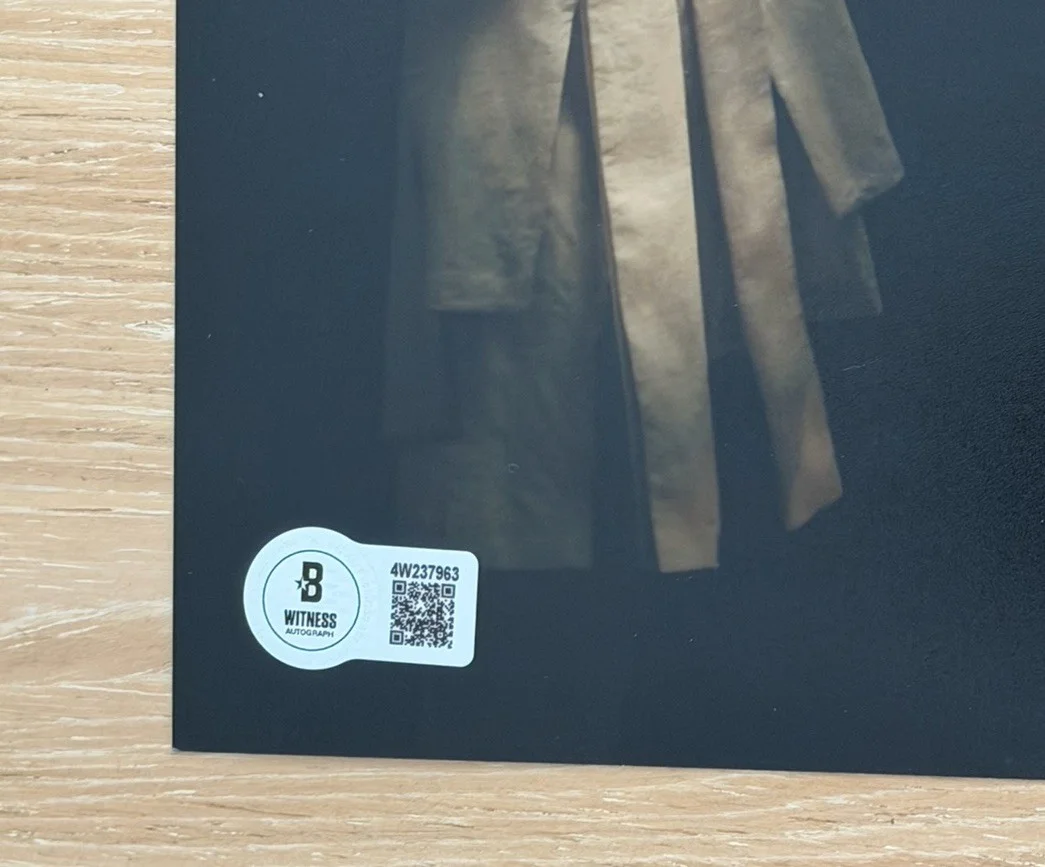 Benedict Cumberbatch — BENEDICT CUMBERBATCH SIGNED DR. STRANGE MARVEL 8X10 PHOTO BECKETT BAS 2, image 2