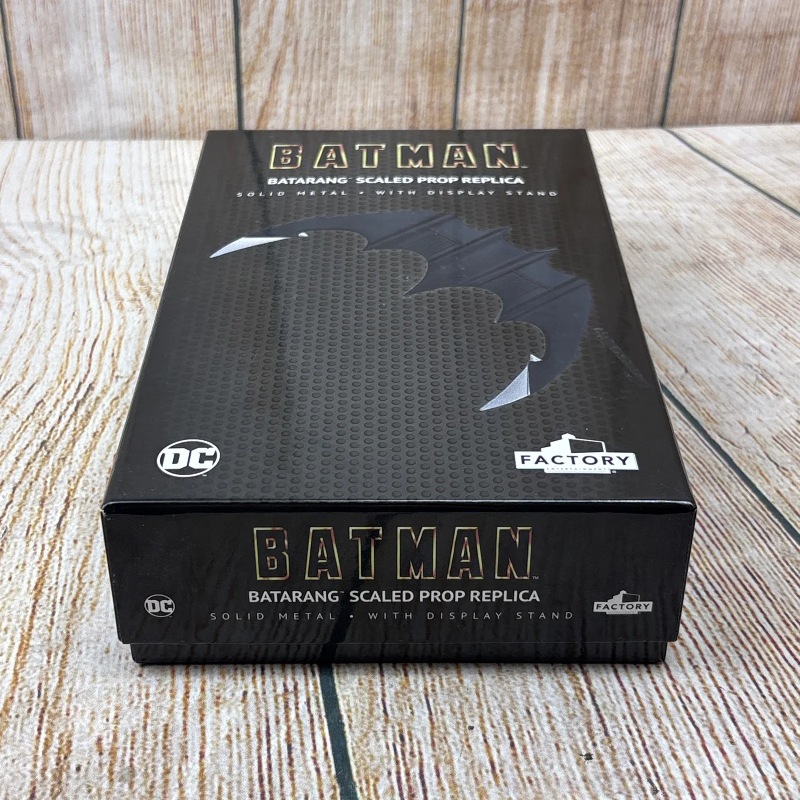 Batman Batarang Scaled Prop Replica With Display Stand DC, image 5