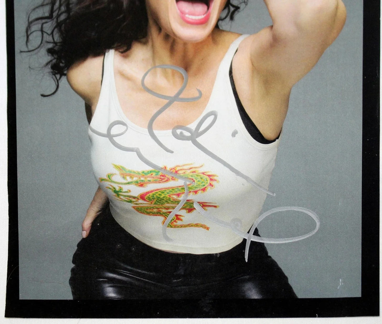 Idina Menzel Signed New York Magazine Broadway Edition Photo Page BWB, изображение 3