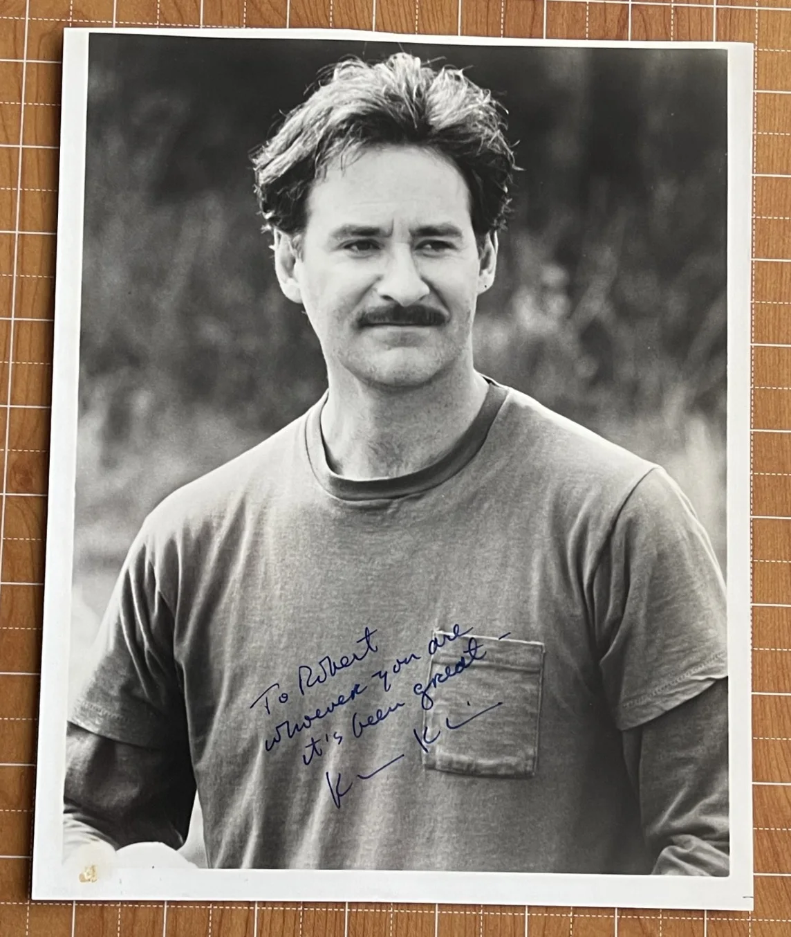 KEVIN KLINE — KEVIN KLINE VINTAGE SIGNED PHOTO