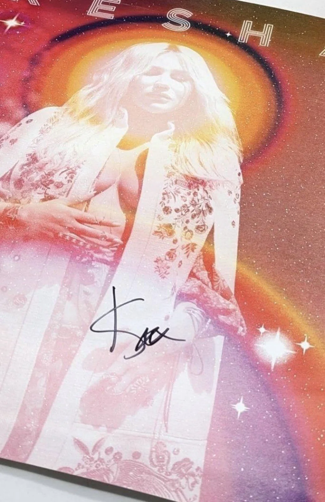 Kesha - Rainbow Tour Signed Limited Edition Poster. #547/4400. Bold Autograph!, image 5