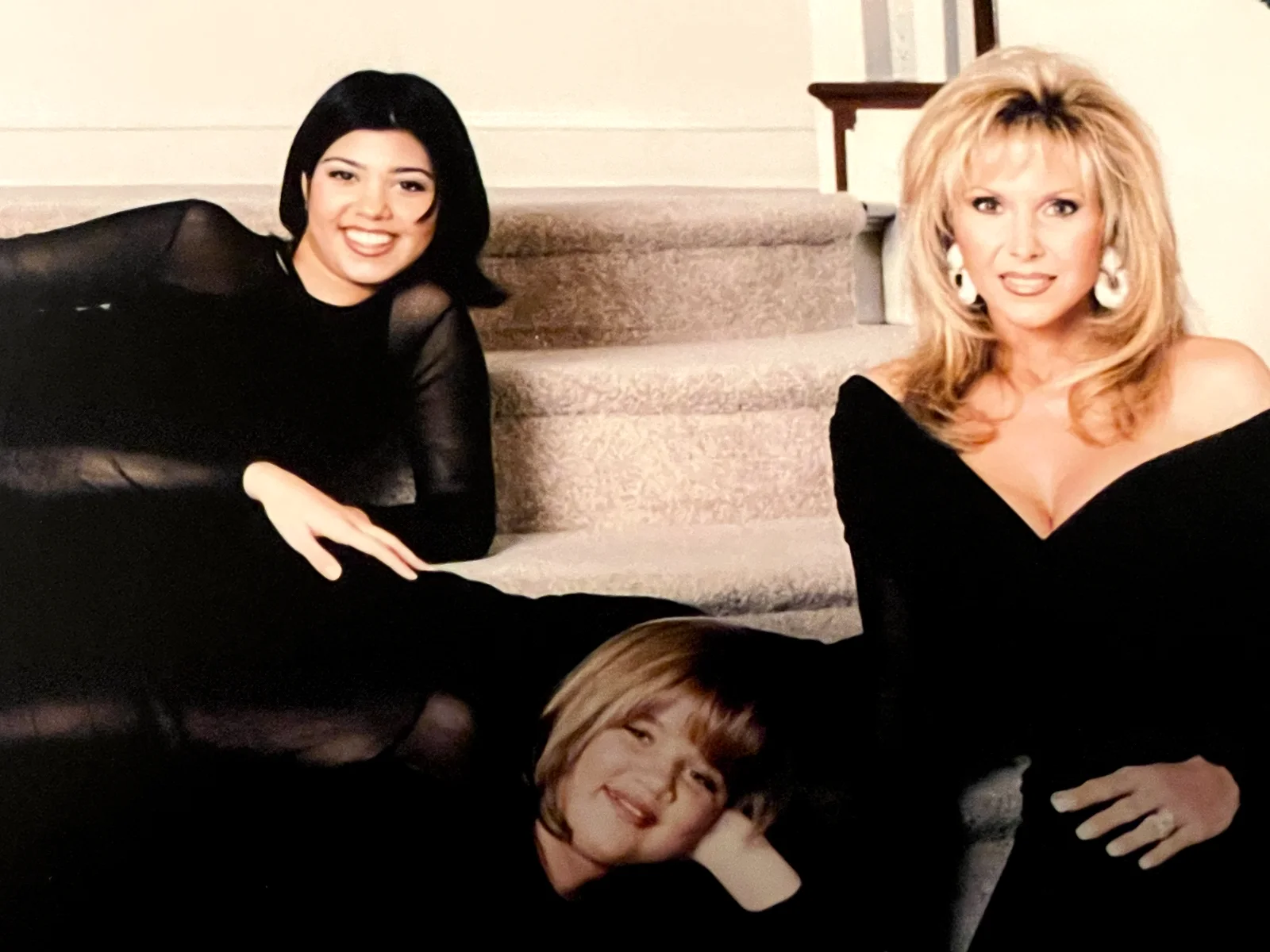 KATHY AMERMAN — KIM KARDASHIAN FAMILY CHRISTMAS CARD PHOTO 1994 ORIGINAL, изображение 5