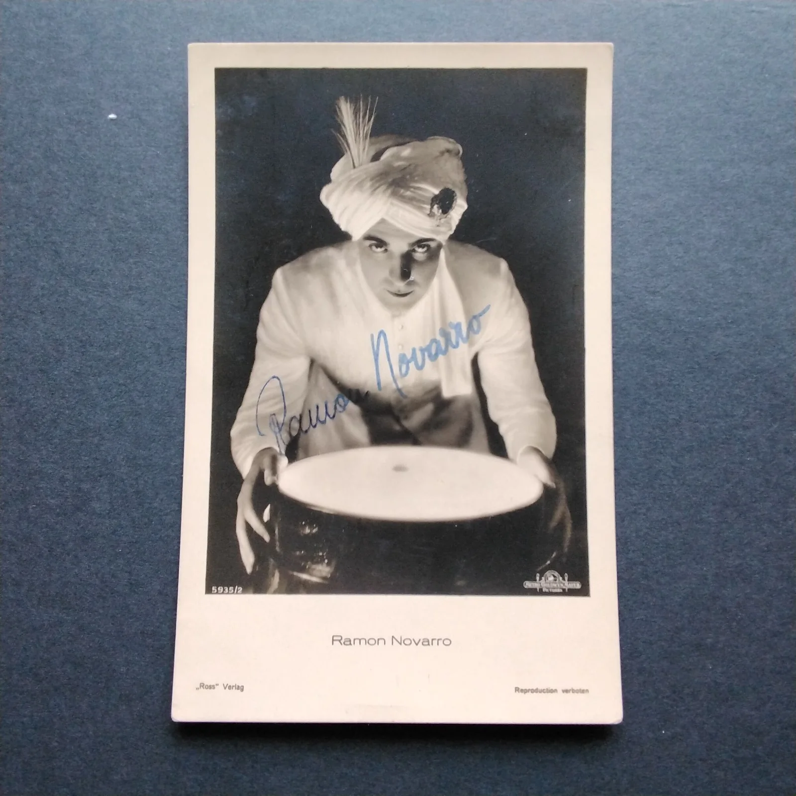 Ramon Novarro SIGNED Photo 20s Silent Film Actor Ben Hur Mata Hari The Pagan MGM, изображение 2