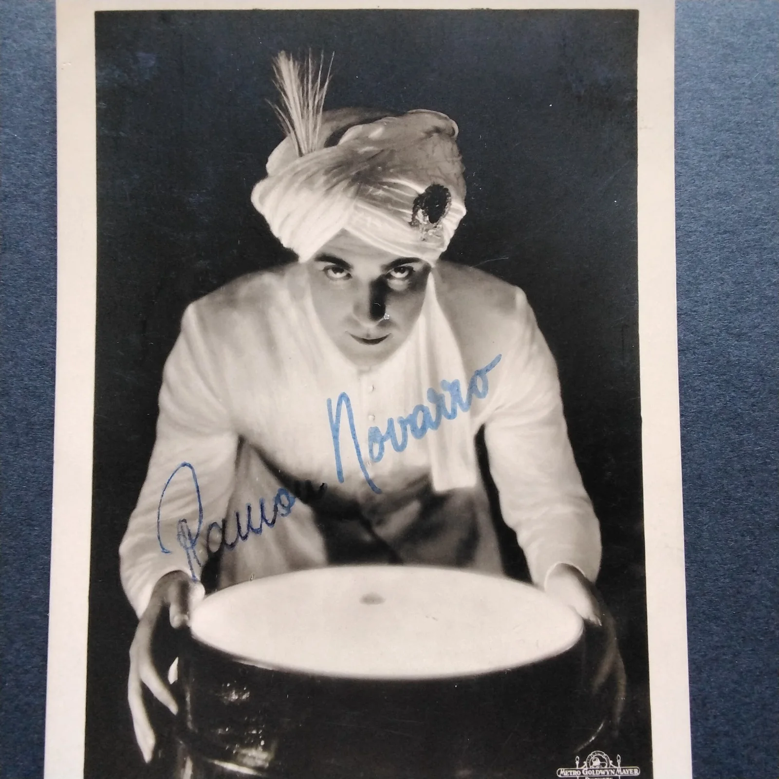 Ramon Novarro SIGNED Photo 20s Silent Film Actor Ben Hur Mata Hari The Pagan MGM, изображение 3