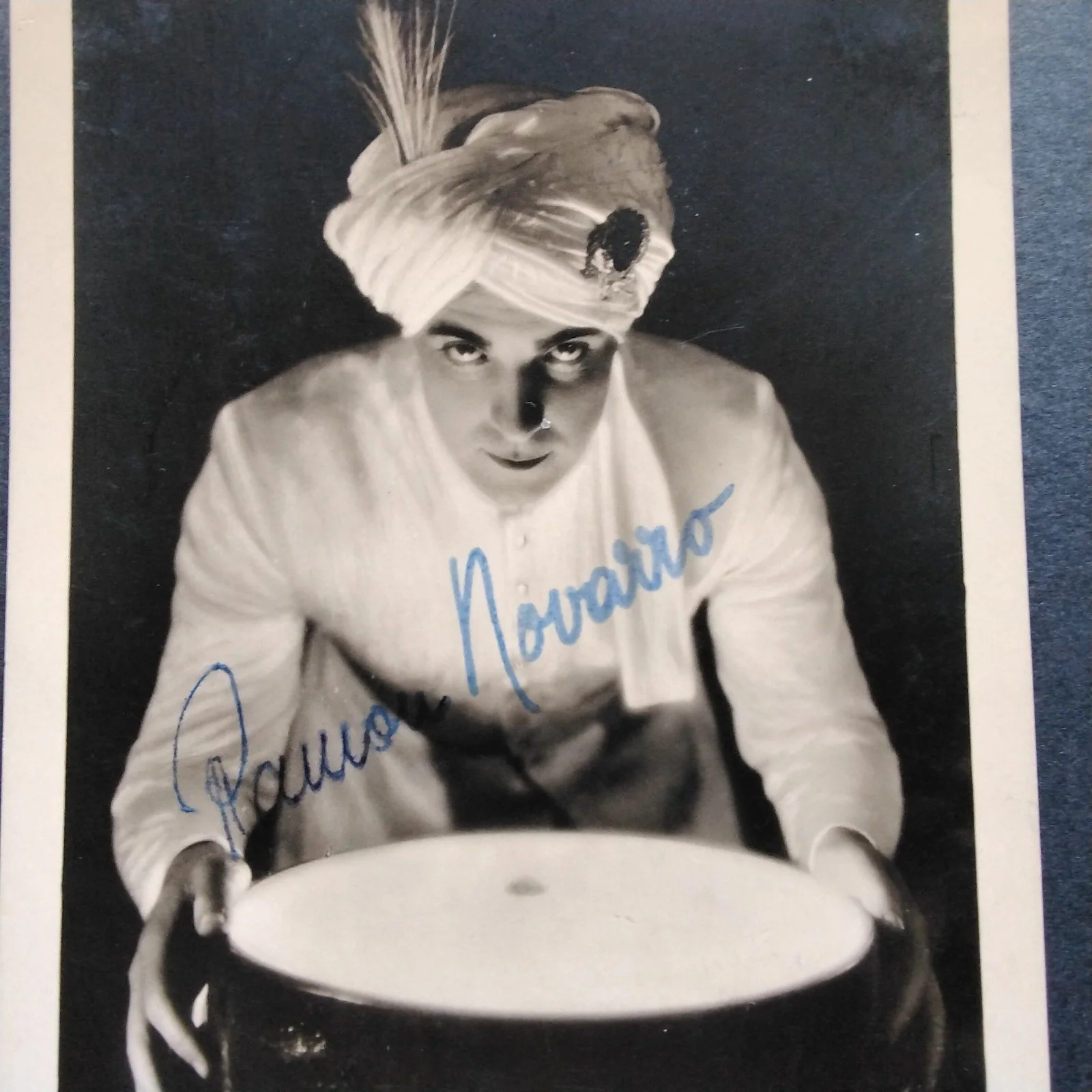 Ramon Novarro SIGNED Photo 20s Silent Film Actor Ben Hur Mata Hari The Pagan MGM, изображение 4