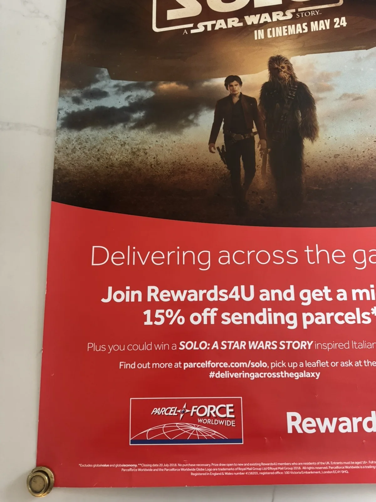 SOLO: A STAR WARS STORY - CHEWIE Rolled Parcelforce 2018 Rare, изображение 5