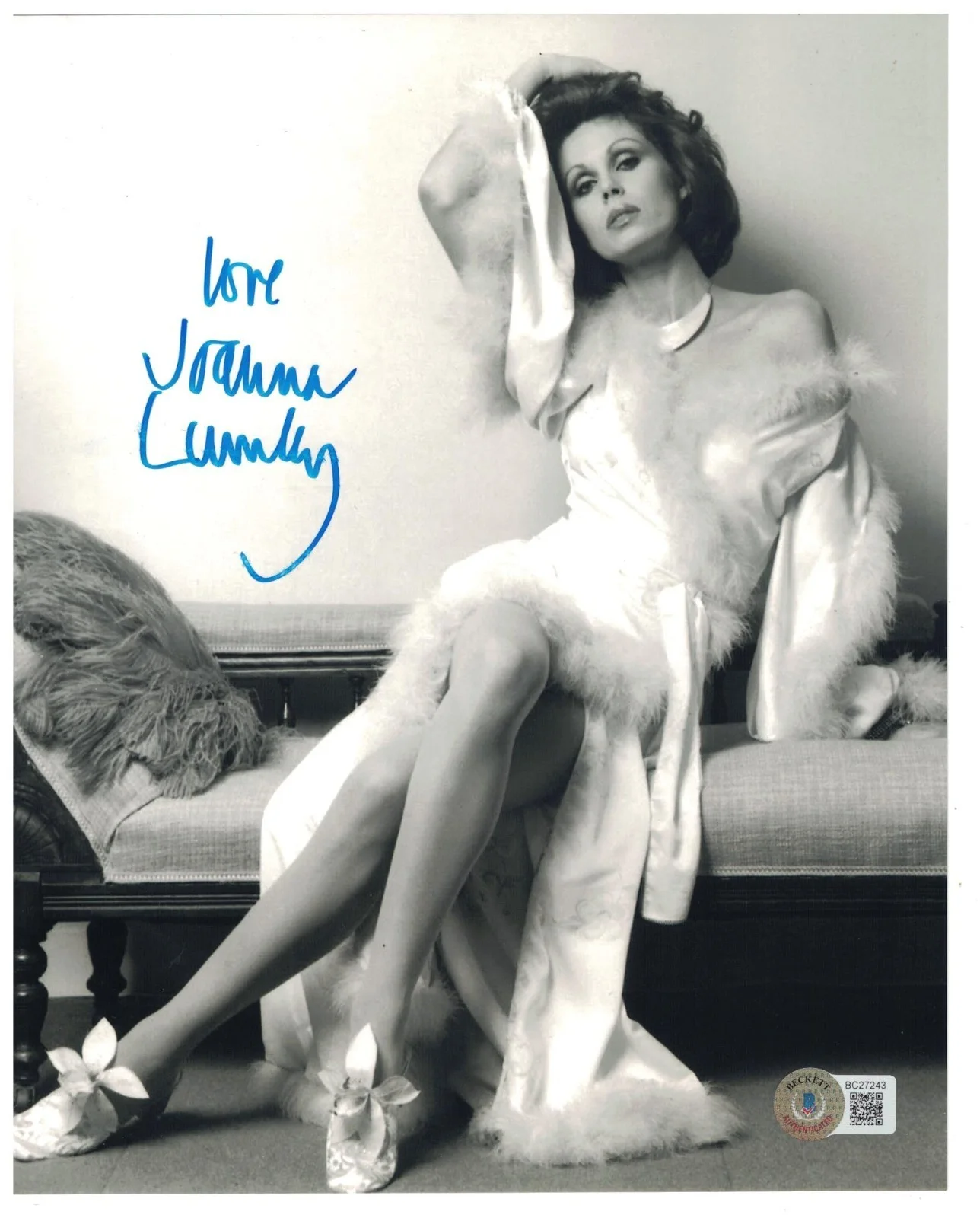 Joanna Lumley — Joanna Lumley Signed Autographed 8 x 10 Photo Actress Model Beckett COA