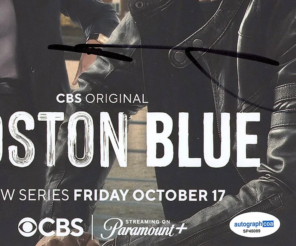 Donnie Wahlberg — Donnie Wahlberg signed "BOSTON BLUE" 8x10 Photo a EXT PROOF Blue Bloods ACOA COA, изображение 5