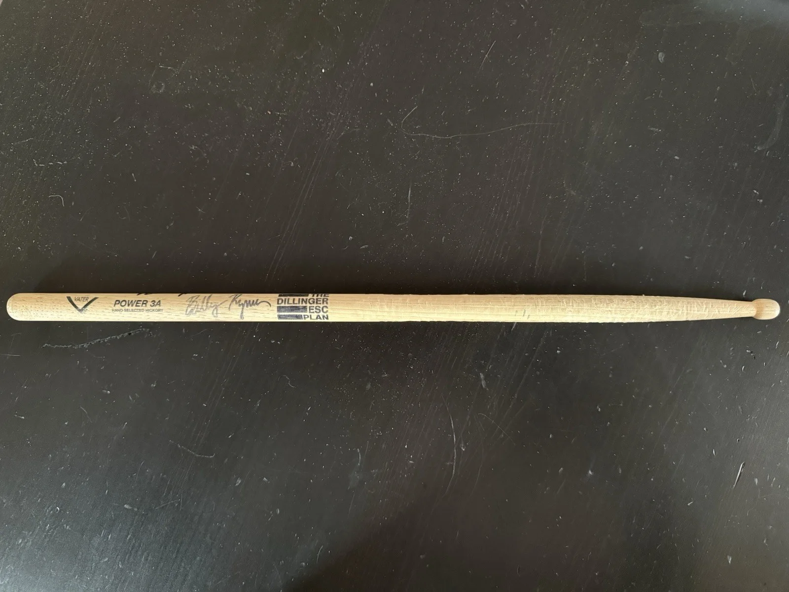 Billy Rymer — [2015~RARE] THE DILLINGER ESCAPE PLAN - BILLY RYMER - SIGNED DRUMSTICK 6/17/2015, изображение 2