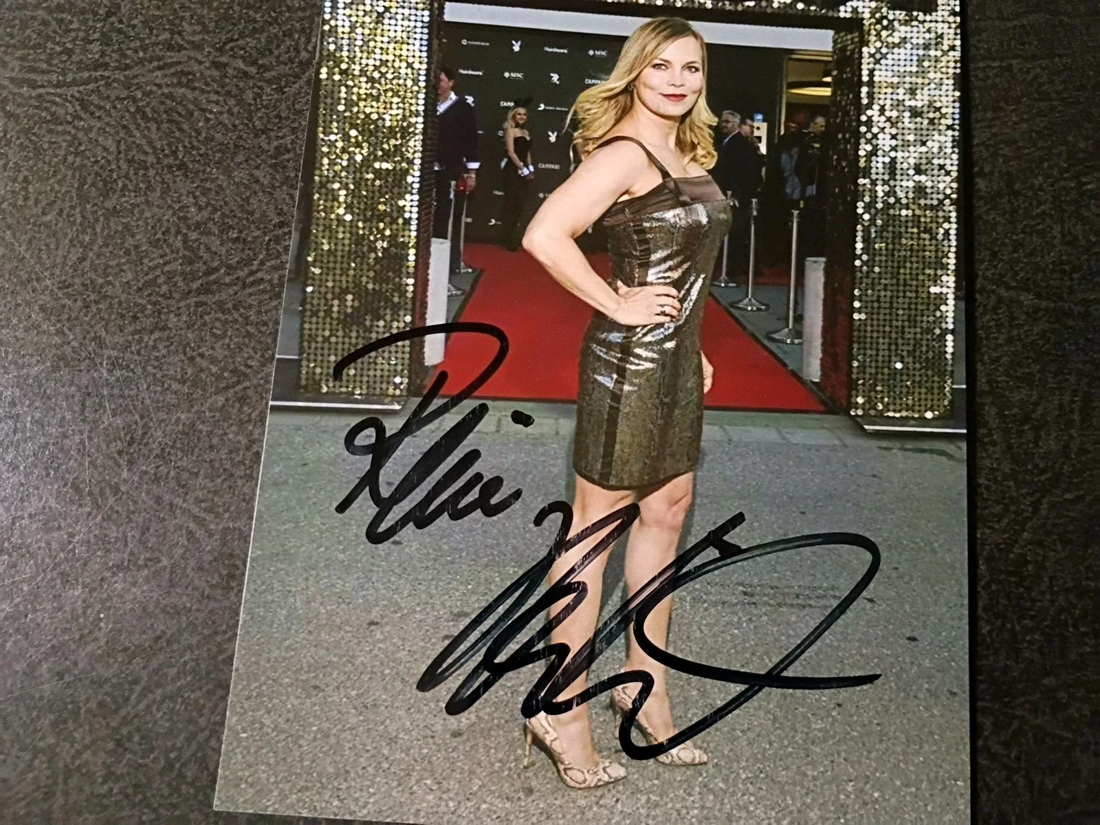 BOBBIE SHAW — REGINA HALMICH 2 Hand Signed Autograph 4X6 Photo S -- SEXY MODEL & BOXER, image 3