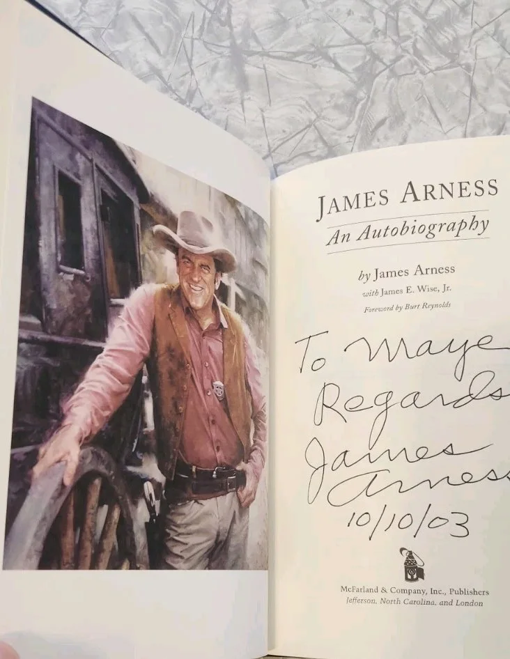 James Arness — James Arness SIGNED Book (lot) Autobiography 2001 ILLUSTRATED GUNSMOKE WESTERNS, изображение 5