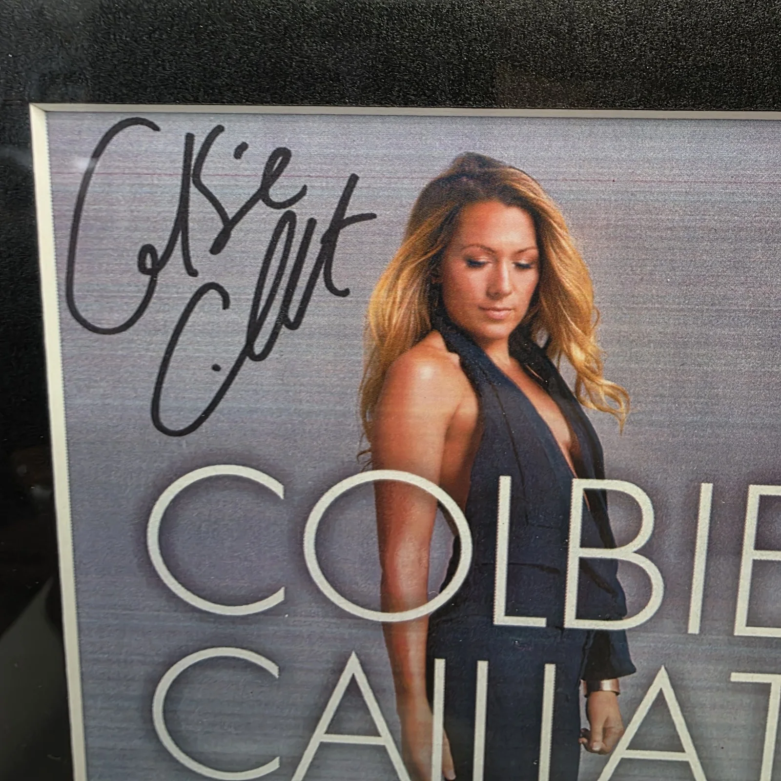 Colbie Caillat — Colbie Caillat Signed Picture Framed 16 x 12.5" Friends of Music Capitol Theatre, изображение 2