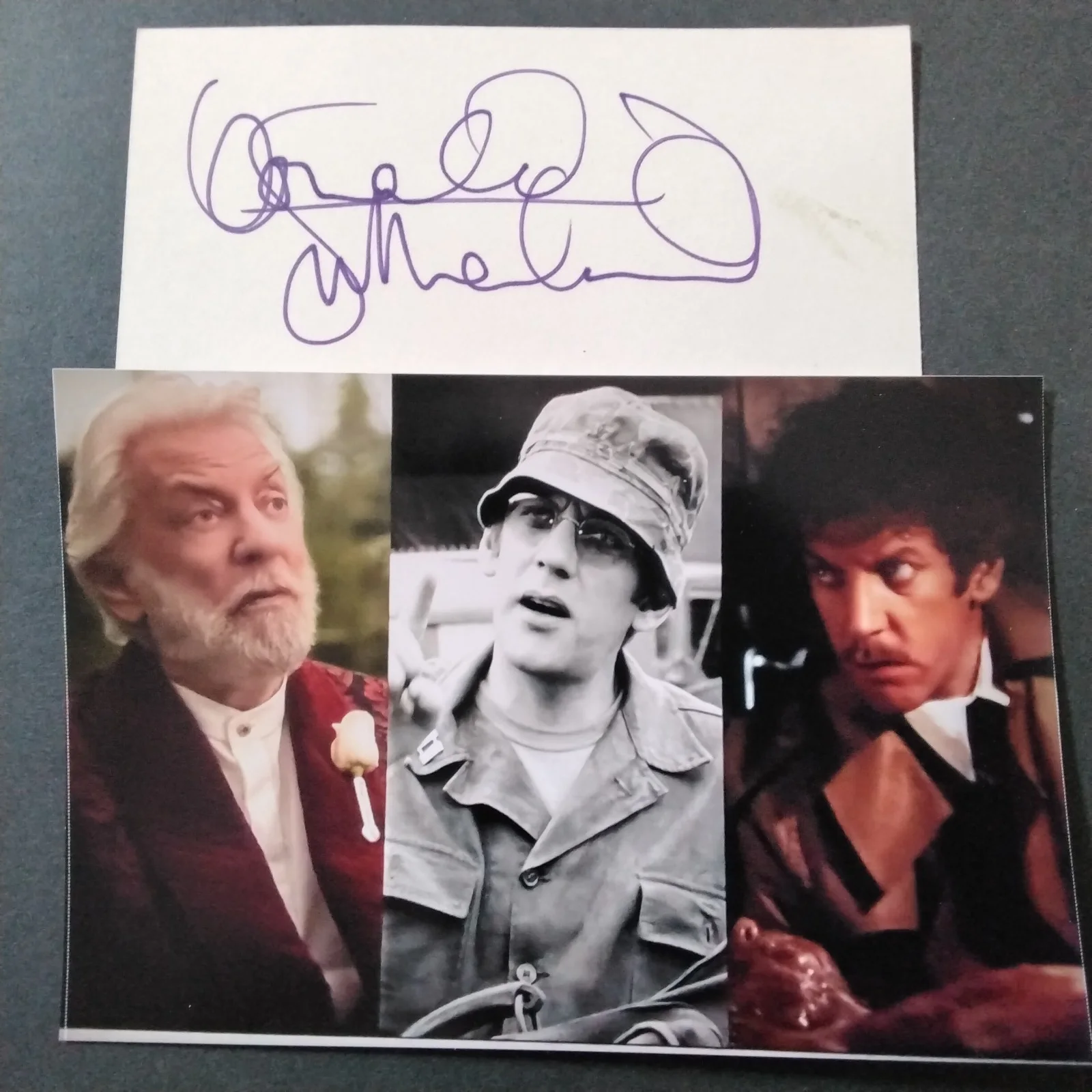 Donald Sutherland SIGNED Card PhotoMovie TV Actor Klute Hunger Games MASH JFK, изображение 2