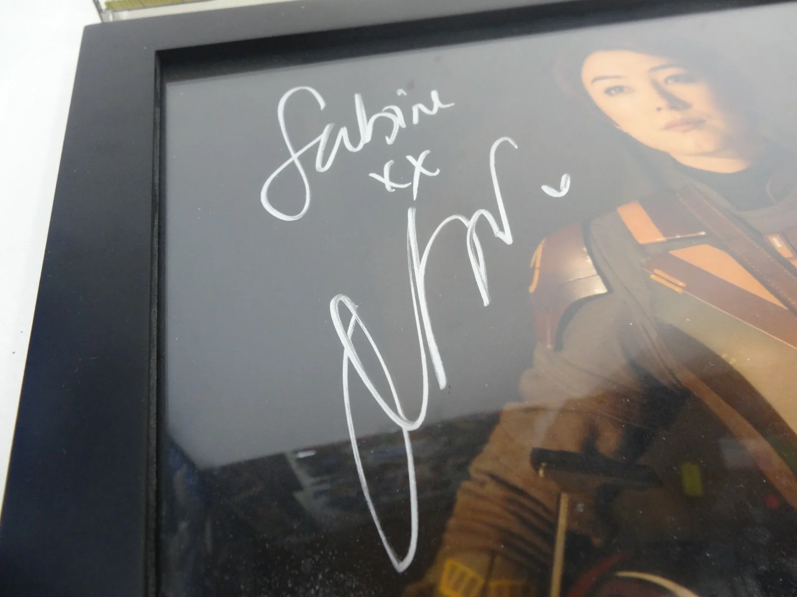 Natasha Liu Bordizzo — Natasha Liu Bordizzo Sabine Wren Ahsoka Star Wars 8 x 10 signed autograph SWAU, изображение 2