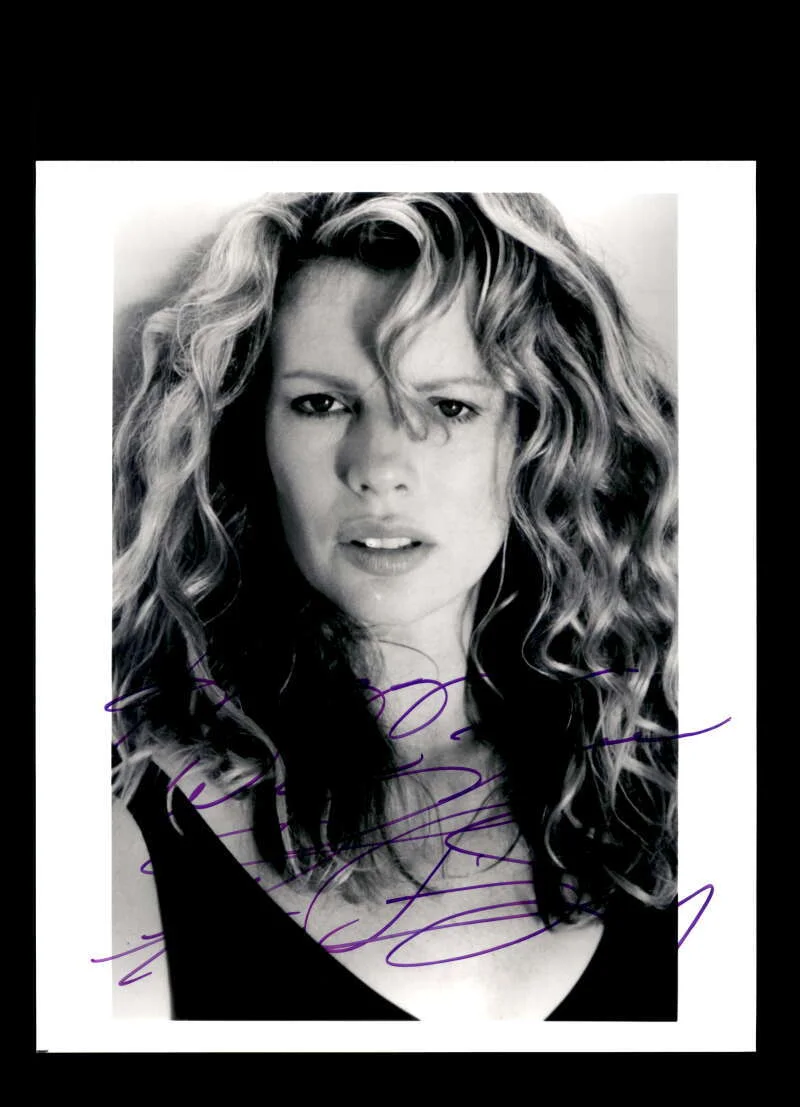 Kim Bassinger — Kim Bassinger PSA DNA Signed 8x10 Photo Autograph