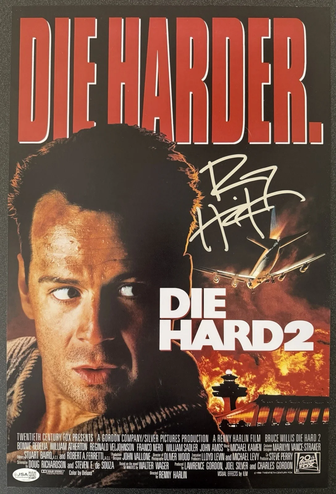 RENNY HARLIN SIGNED *DIE HARD 2* 12X18 MOVIE POSTER “DIRECTOR” JSA COA, изображение 2
