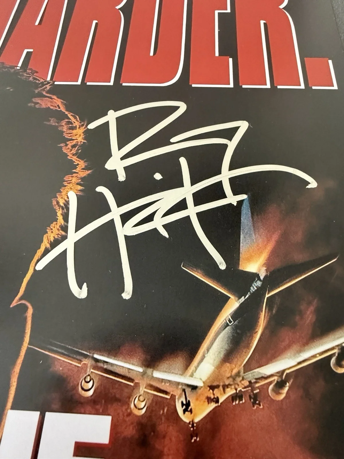 RENNY HARLIN SIGNED *DIE HARD 2* 12X18 MOVIE POSTER “DIRECTOR” JSA COA, изображение 3