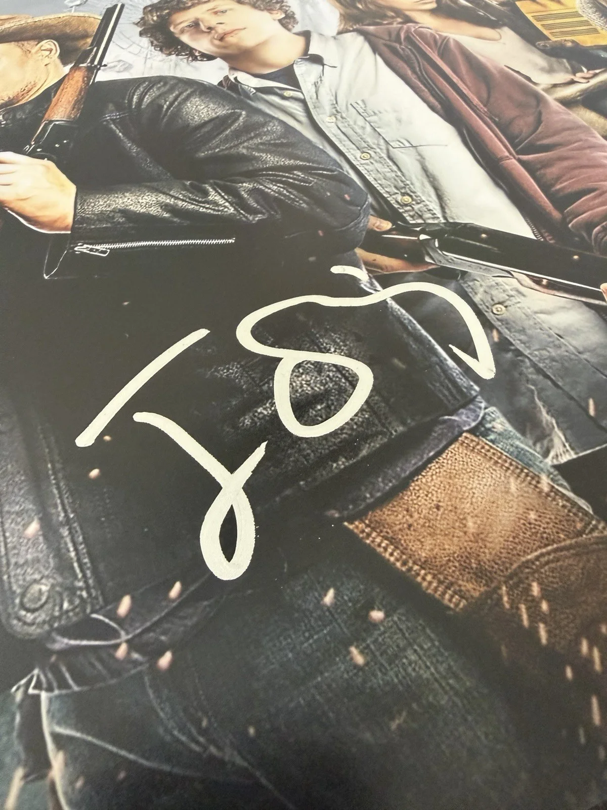 JESSE EISENBERG SIGNED ‘ZOMBIELAND’ 12X18 MOVIE POSTER EXACT PROOF JSA COA, изображение 4