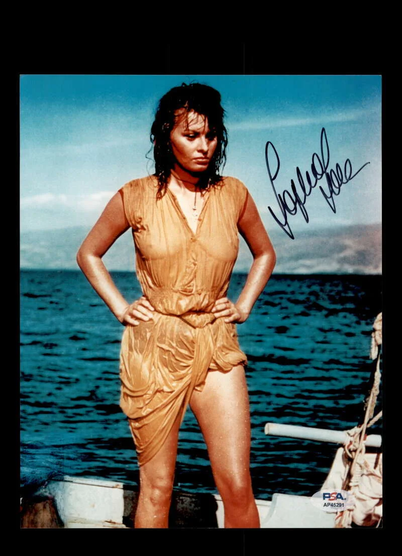 Sophia Loren — Sophia Loren PSA DNA Signed 8x10 Photo Autographed