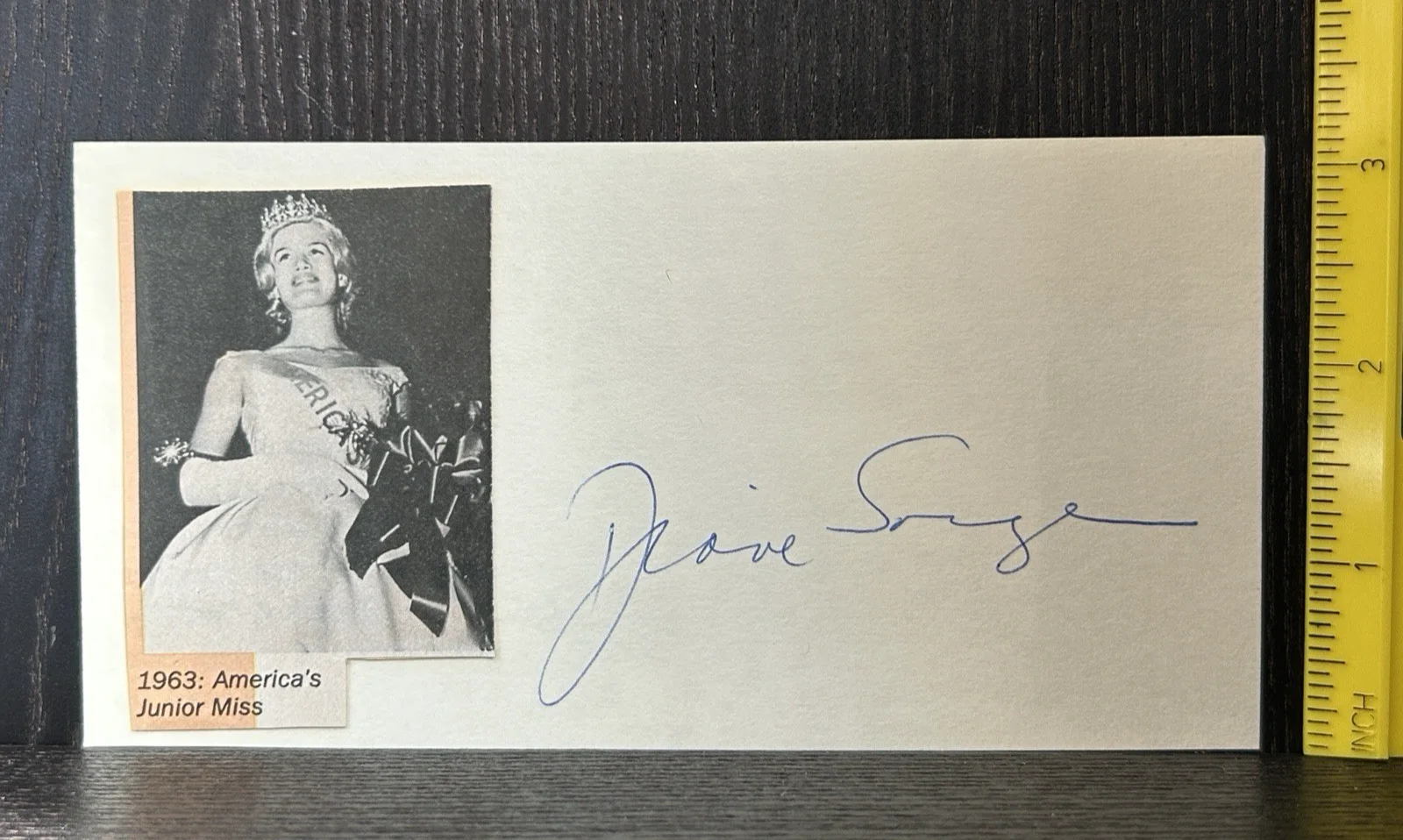 Diane Sawyer — DIANE SAWYER HAND SIGNED CARD Original Autograph ABC NEWS ANCHOR Writer Producer, изображение 2